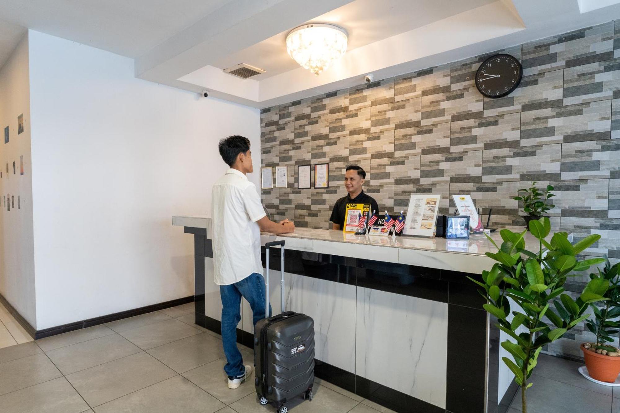 Pertama Lodge Tawau Exterior photo